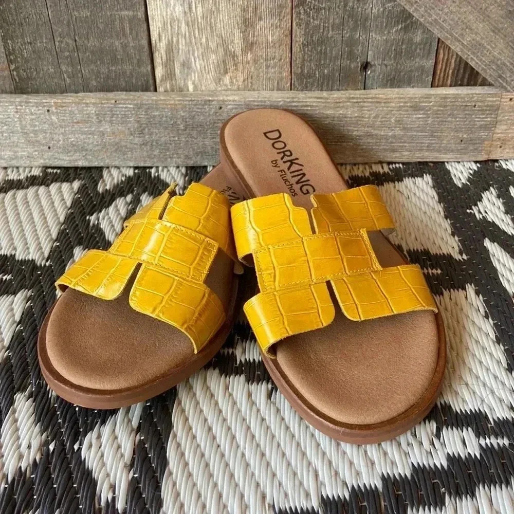 Dorking by  Fluchos | Sandals